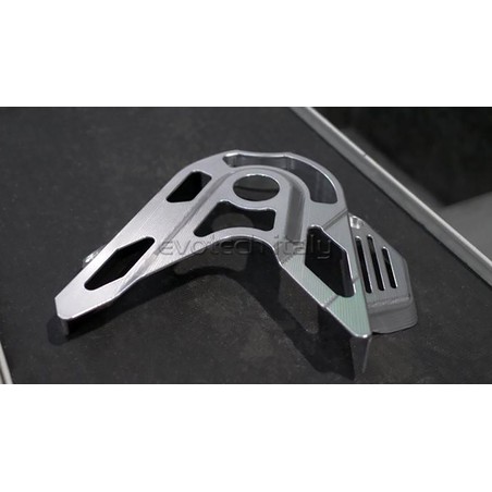 CPN-09-01 Osłona zębatki i suwak łańcucha Ktm Duke 790 18-24 / 890 Duke R 20-23 790 DUKE 18-20