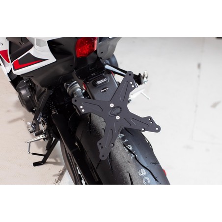 ESTR-0230 Portatarga regolabile Yamaha YZF-R9 2025-26 R9 25-26