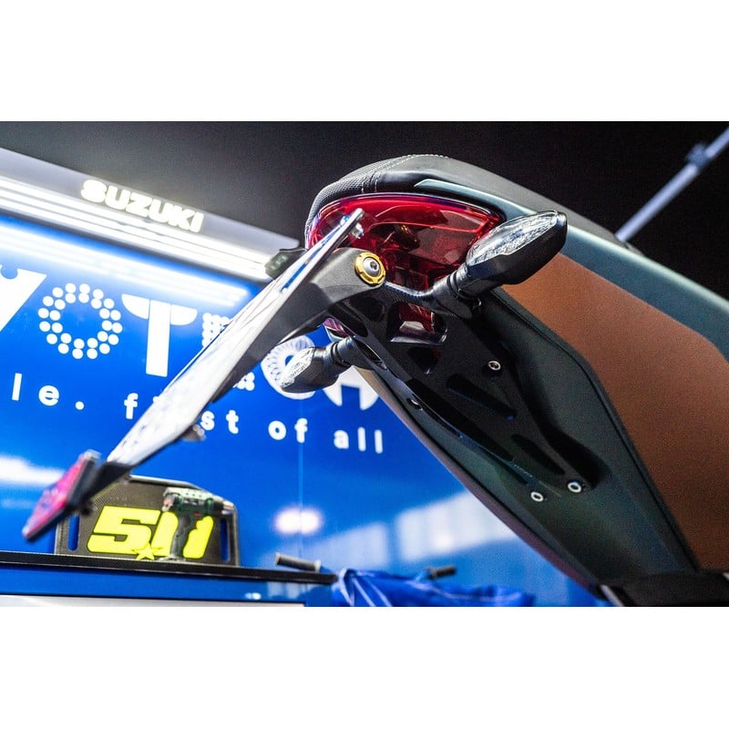 ESTR-0714 Regulowany uchwyt tablicy rejestracyjnej Triumph Speed ​​​​Triple RR 1200 21-26 Premium SP