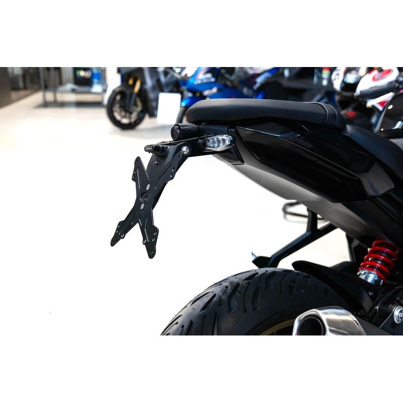 ESTR-0720 Uchwyt na tablicę rejestracyjną Evotech Triumph Trident 800 2026