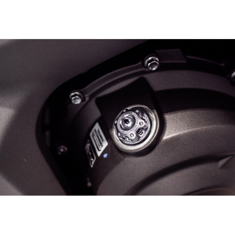 OFC-08 Korek wlewu oleju silnikowego TRIUMPH PROMO M20x2,5-biegowy, trzybiegowy 1050 RS 18-20