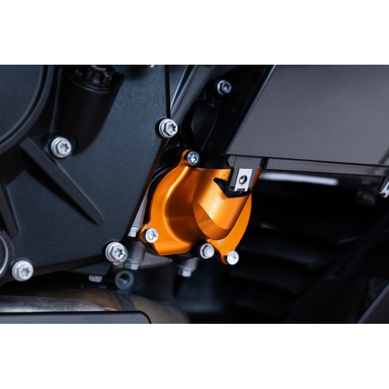 PRO-09-04 Wasserpumpen-Abdeckung Ktm 990 RC R 2026