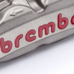 220988530 Kit 2 M4 Brembo Racing Radial Bremssättel + 4 Radstandsbeläge 100 mm APRILIA RSV4 APRC SE