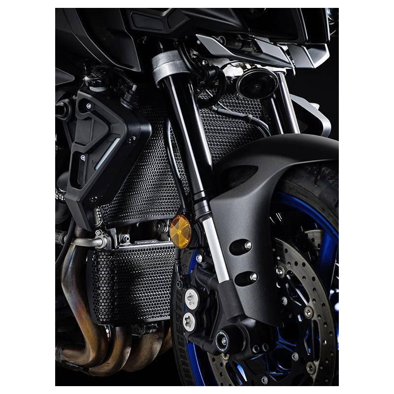PRN013230-013231-02 Yamaha MT-10 SP Radiator Oil Cooler Guard Set 2016+ 5056316610995 Evotech