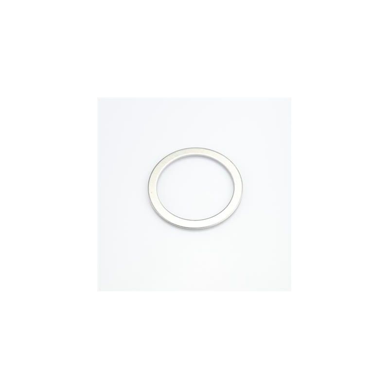 washer ff next to oil seal