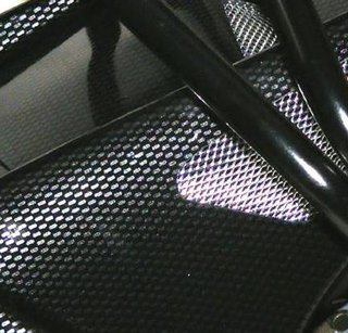 Aspect carbone avec maille argentée - 680